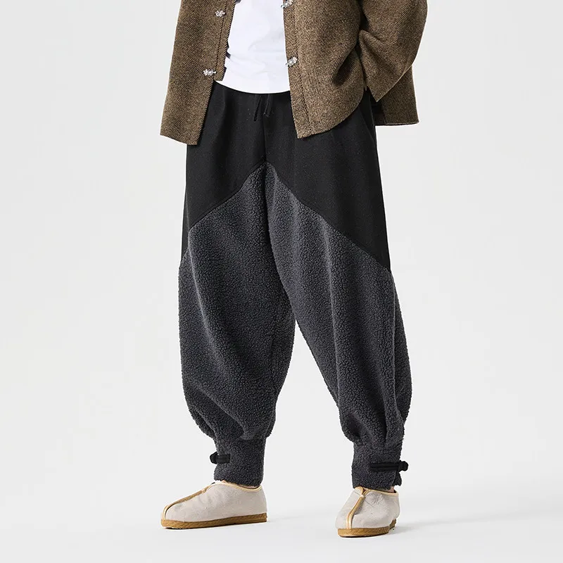 Lamb Wool Pants Winter Men Casual Fleece Thicken Warm Sweatpants Comfortable Harem Men Vintage Fashion Oversize Joggers Trousers
Lamb Wool Pants Winter Men Casual Fleece Thicken Warm Sweatpants Comfortable Harem Men Vintage Fashion Oversize Joggers Trousers