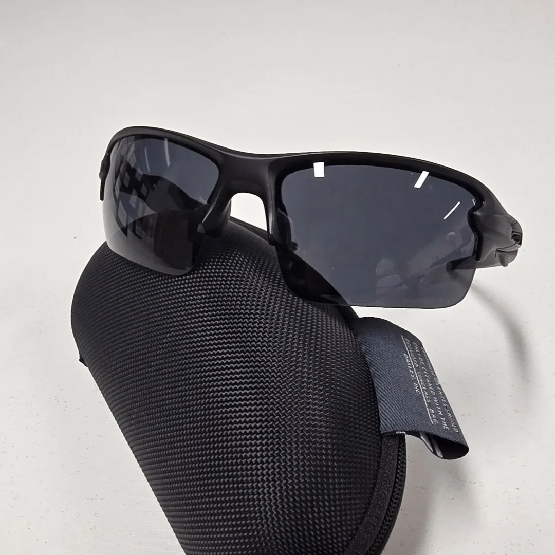 Роскошный бренд FLAK 2,0 9271, поляризационные велосипедные очки унисекс UV400, спортивные солнцезащитные очки для рыбалки и пешего туризма, прямые продажи с фабрики
Роскошный бренд FLAK 2,0 9271, поляризационные велосипедные очки унисекс UV400, спортивные солнцезащитные очки для рыбалки и пешего туризма, прямые продажи с фабрики