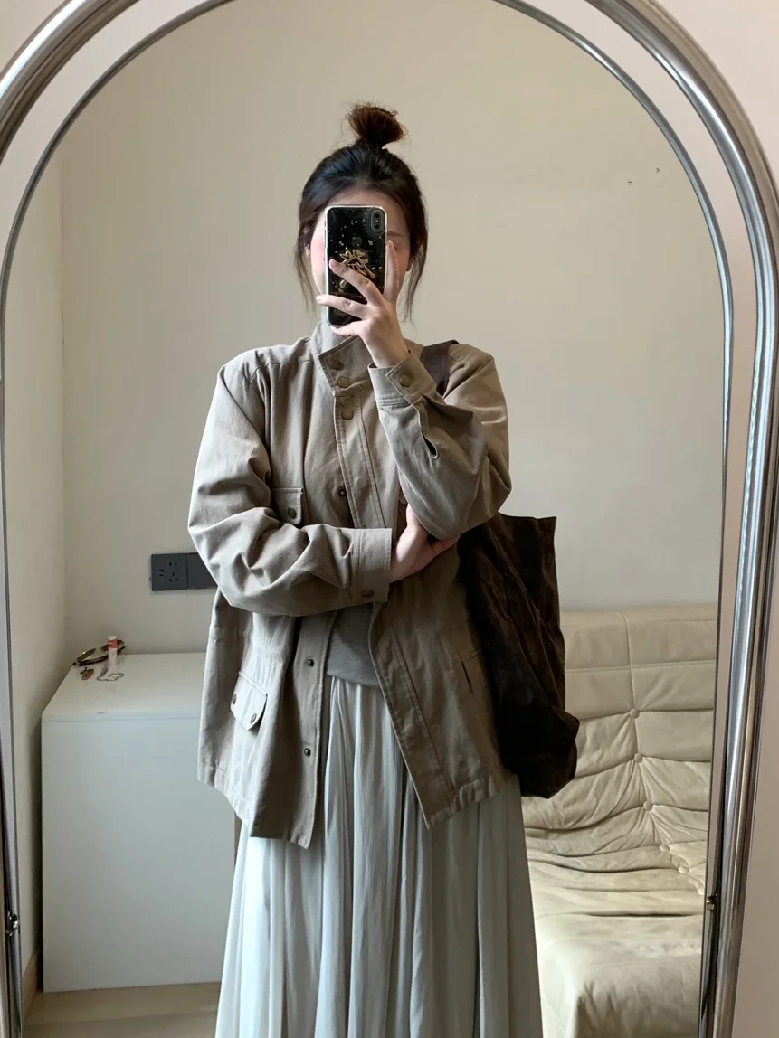 Милый дизайн, рабочая одежда с застежкой на талии, женское повседневное свободное пальто с воротником-стойкой, осеннее новое универсальное пальто
Милый дизайн, рабочая одежда с застежкой на талии, женское повседневное свободное пальто с воротником-стойкой, осеннее новое универсальное пальто