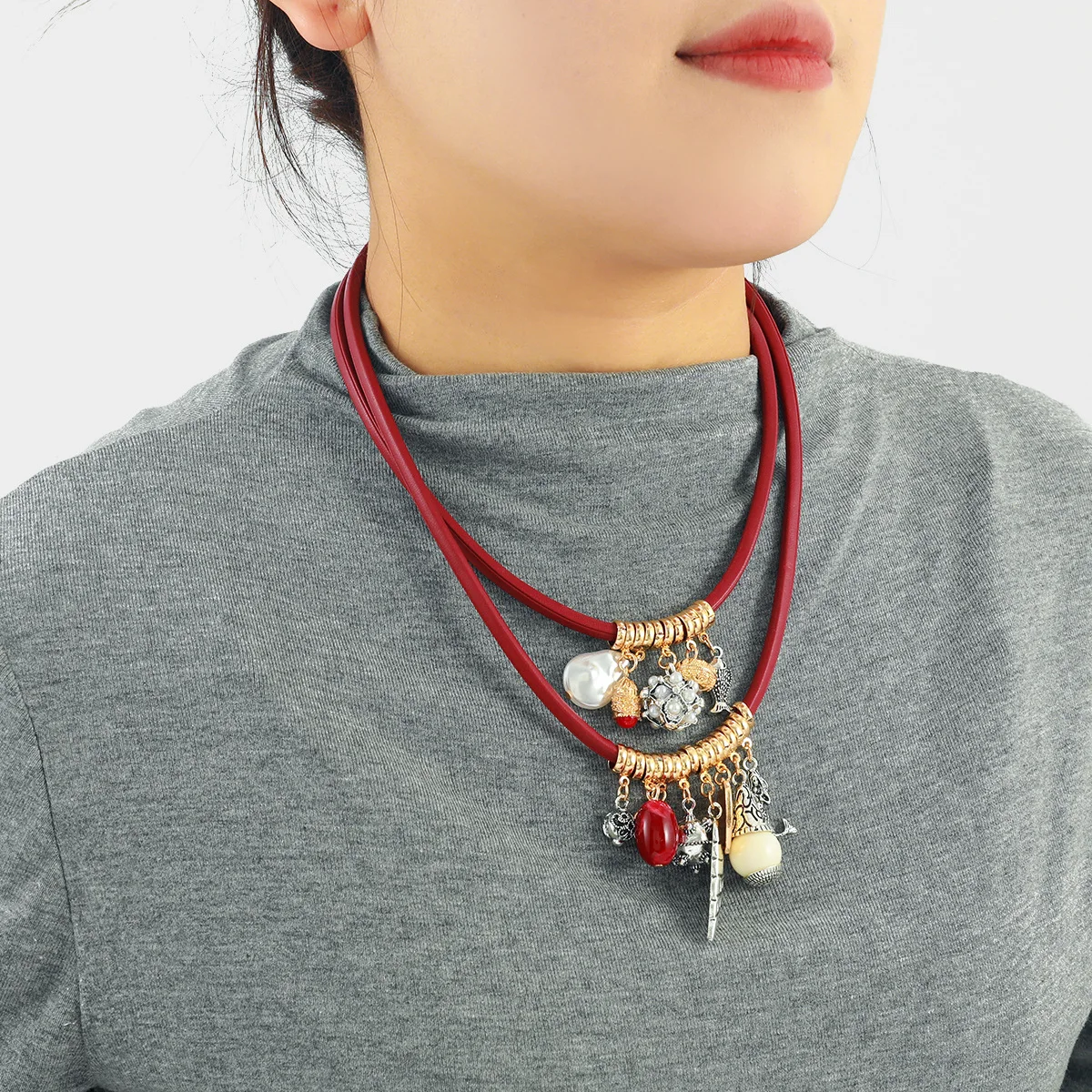 ZAA Vintage Irregular Pendant Ethnic Style Leather Cord Necklaces Women Trend Personality Holiday Party Jewelry Accessories
ZAA Vintage Irregular Pendant Ethnic Style Leather Cord Necklaces Women Trend Personality Holiday Party Jewelry Accessories
