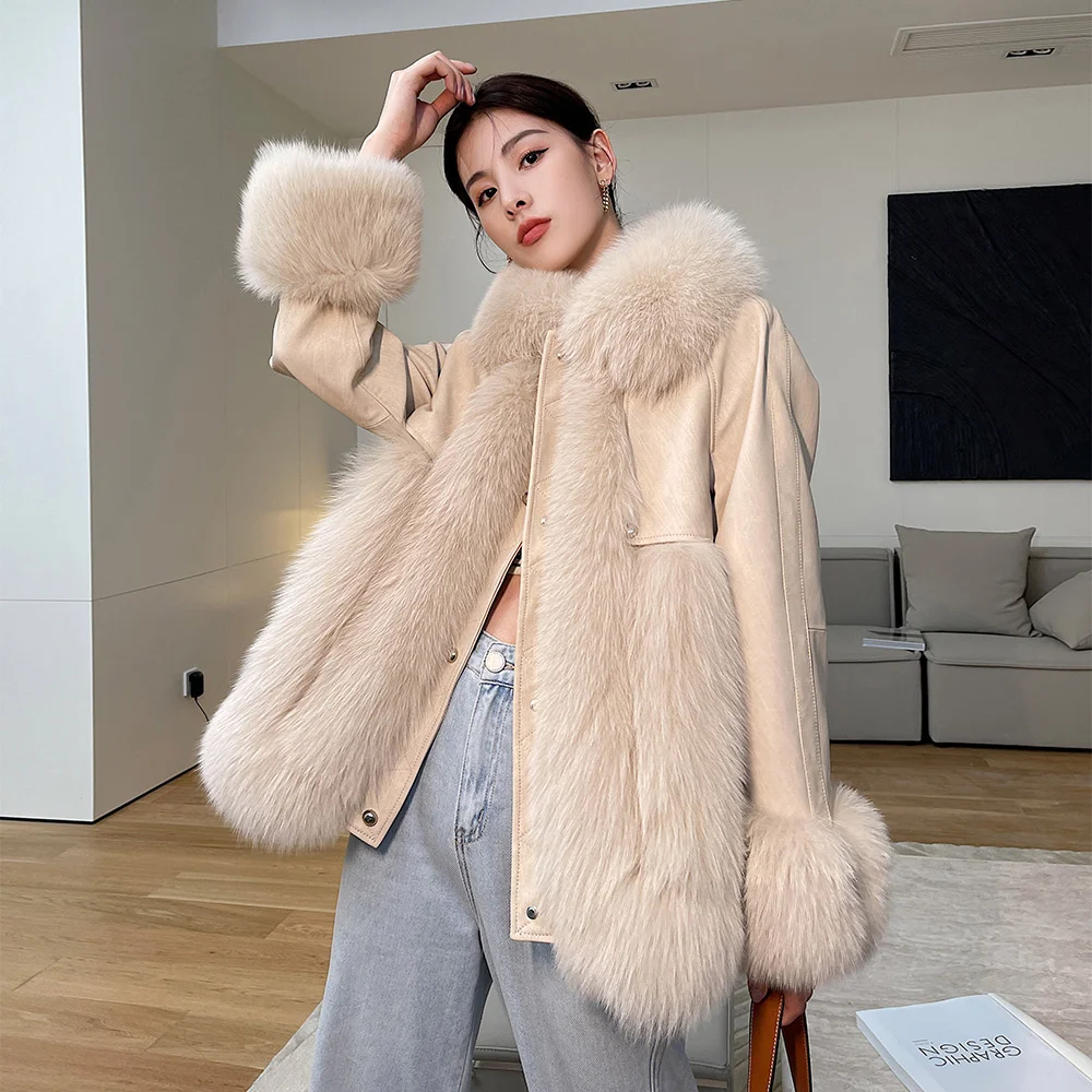 Real Fur Coat Women Autumn Winter Fashion Casual Thicken Big Fox Fur Collar Down Cotton Liner Sheepskin Jacket Young Outerwear
Real Fur Coat Women Autumn Winter Fashion Casual Thicken Big Fox Fur Collar Down Cotton Liner Sheepskin Jacket Young Outerwear