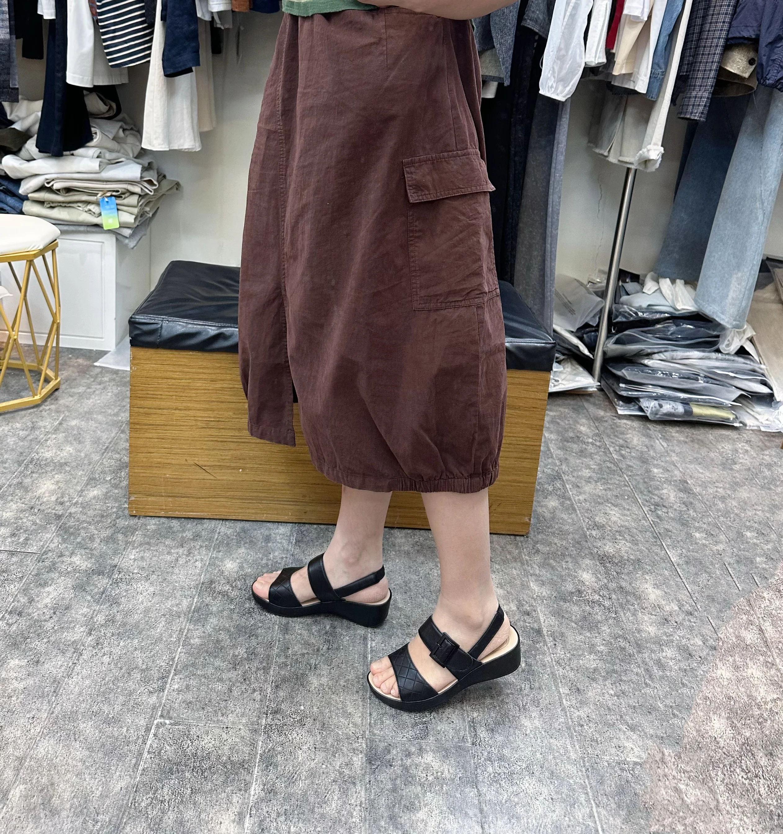 Женские кожаные сандалии XiaoChenJi: комфортные, с открытым носком, на танкетке, легкие, модные, для повседневной носки, в корейском стиле
Женские кожаные сандалии XiaoChenJi: комфортные, с открытым носком, на танкетке, легкие, модные, для повседневной носки, в корейском стиле