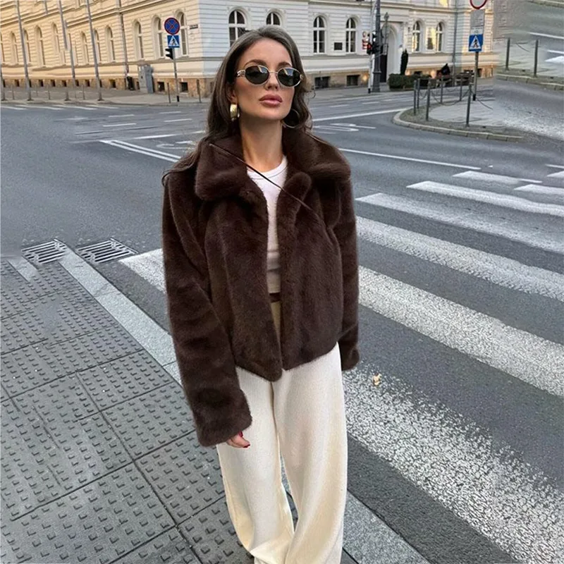Women Collar Short Jacket Coat Thickened Warmth Versatile Casual Fashion Retro Style Outerwear Brown Color Plus Cotton Lining
Women Collar Short Jacket Coat Thickened Warmth Versatile Casual Fashion Retro Style Outerwear Brown Color Plus Cotton Lining