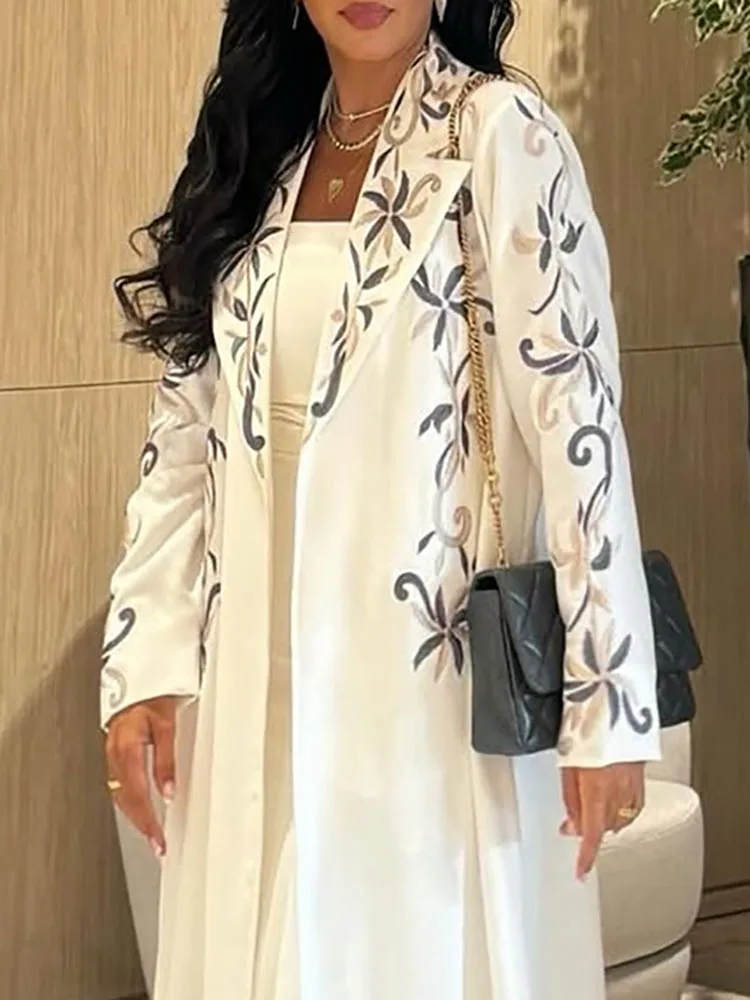 Autumn Winter Long Sleeved Straight Jacket Women's Casual Lapel Loose Commuting Coats Unique Embroidered Printed Robe Cardigan
Autumn Winter Long Sleeved Straight Jacket Women's Casual Lapel Loose Commuting Coats Unique Embroidered Printed Robe Cardigan