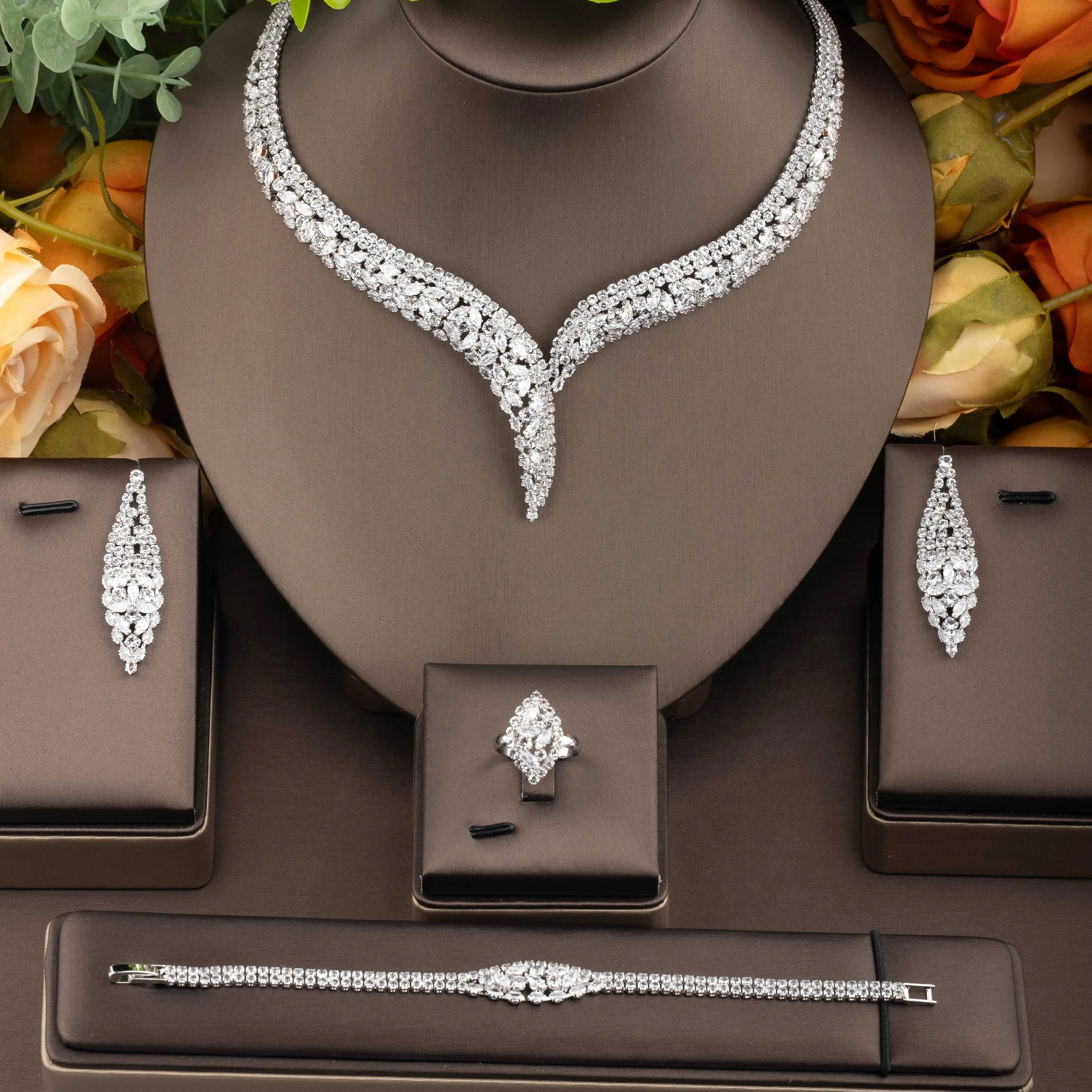 Costume Show Jewellery Geometric Set Cubic Zirconia Deluxe Large Necklace and Earrings Bridal Wedding Dating Accessories S-350
Costume Show Jewellery Geometric Set Cubic Zirconia Deluxe Large Necklace and Earrings Bridal Wedding Dating Accessories S-350