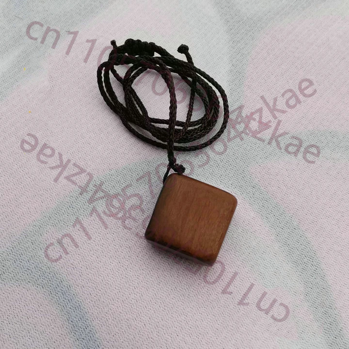 Подвеска из дерева лайтнинг-джудзе, Тяньюань, местный традиционный кулон, квадратно-круглый из цельного дерева, тайваньские товары для тайтинга
Подвеска из дерева лайтнинг-джудзе, Тяньюань, местный традиционный кулон, квадратно-круглый из цельного дерева, тайваньские товары для тайтинга