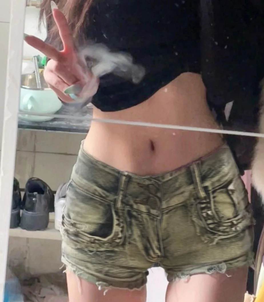 Sexy Low Waist Denim Shorts Women's Summer Trend plus Size Flattering Slimming Hot Pants High Waist Washed Button Closure Str...
Sexy Low Waist Denim Shorts Women's Summer Trend plus Size Flattering Slimming Hot Pants High Waist Washed Button Closure Str...