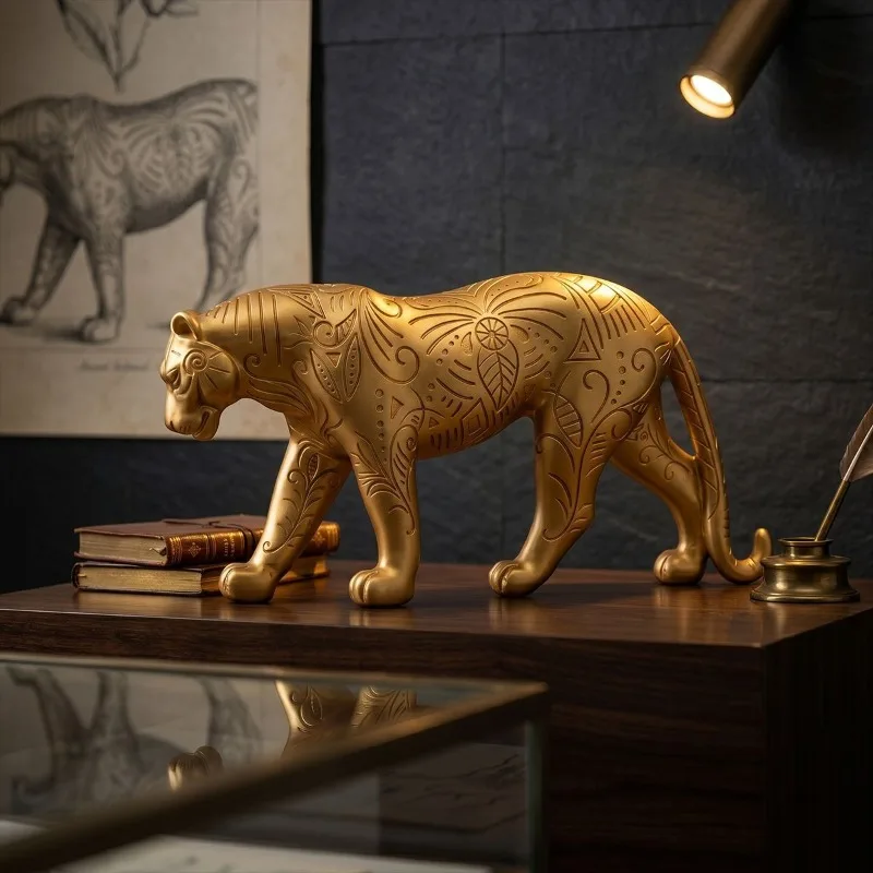 The Resin Craftsmanship of The Majestic Tiger Statue with Golden Sculpture Is Suitable for Home Decoration and Office Decoration
The Resin Craftsmanship of The Majestic Tiger Statue with Golden Sculpture Is Suitable for Home Decoration and Office Decoration