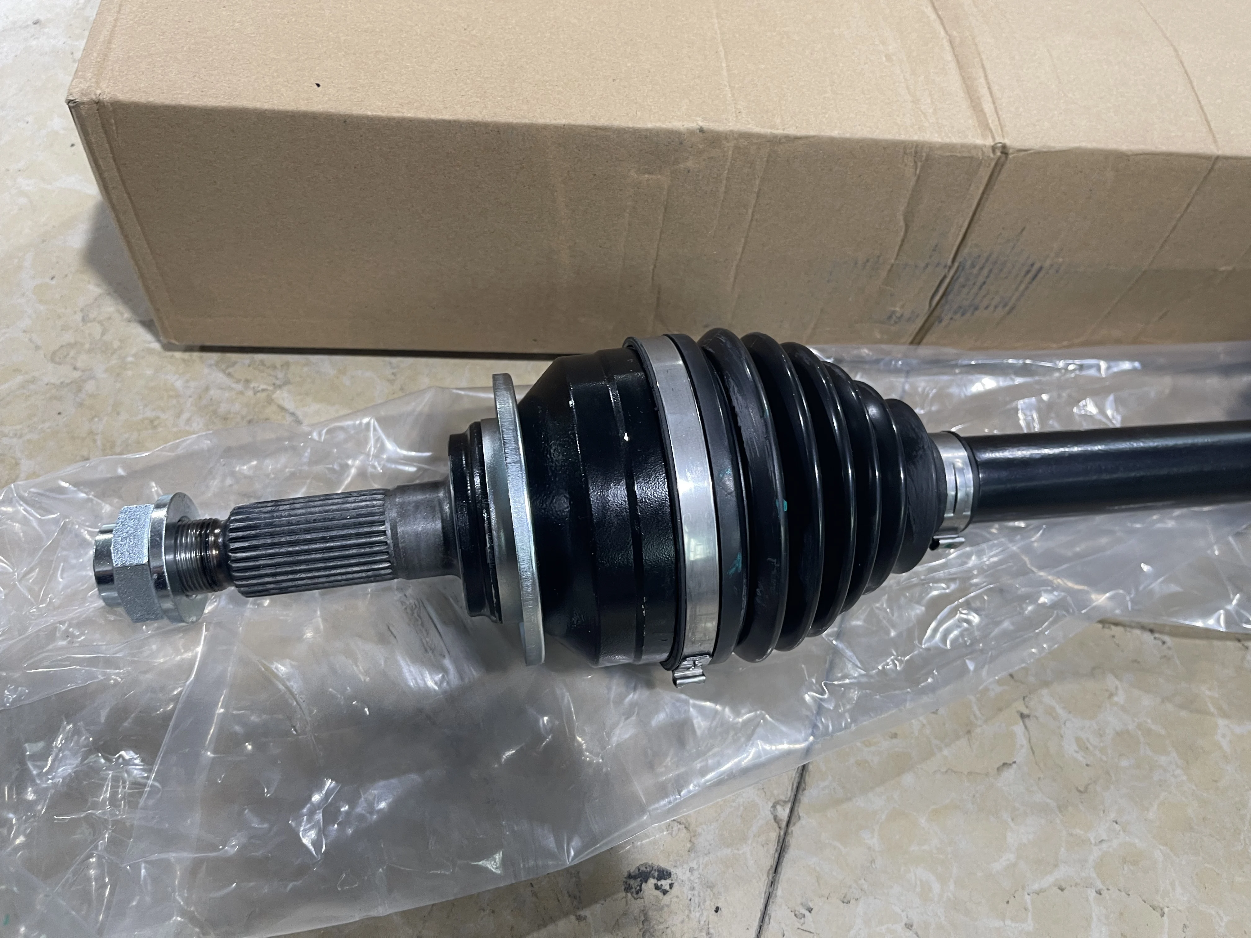 Hot Sale Hot Sell Auto Part JB3G-3A428-AC JB3G-3A427-EA Drive Shaft for Ranger (TKE) 2.0 EcoBlue 4x4 T20DD0J, YN2X 2018-
Hot Sale Hot Sell Auto Part JB3G-3A428-AC JB3G-3A427-EA Drive Shaft for Ranger (TKE) 2.0 EcoBlue 4x4 T20DD0J, YN2X 2018-