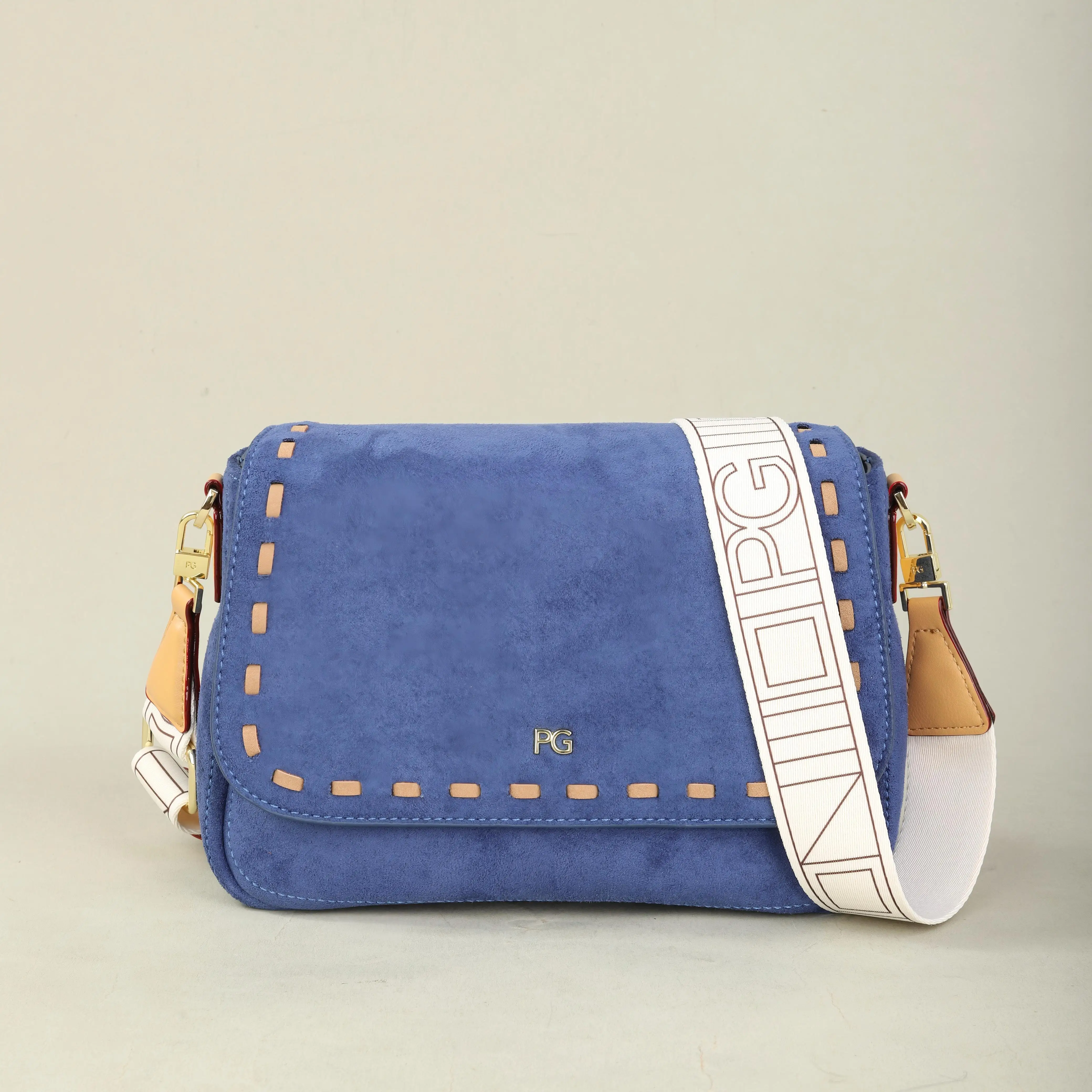 PG PATSY GARIS Classic Retro Women's New Shoulder Bag Leather Material Multi functional Old School Design classic Crossbody Bag
PG PATSY GARIS Classic Retro Women's New Shoulder Bag Leather Material Multi functional Old School Design classic Crossbody Bag