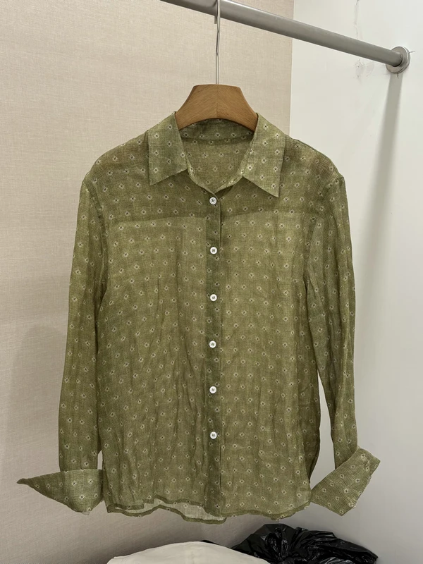Lightweight Linen Floral Print Shirt Loose Fit Long Sleeve Turn-down Collar Women's Summer Spring Sun Protection Top
Lightweight Linen Floral Print Shirt Loose Fit Long Sleeve Turn-down Collar Women's Summer Spring Sun Protection Top