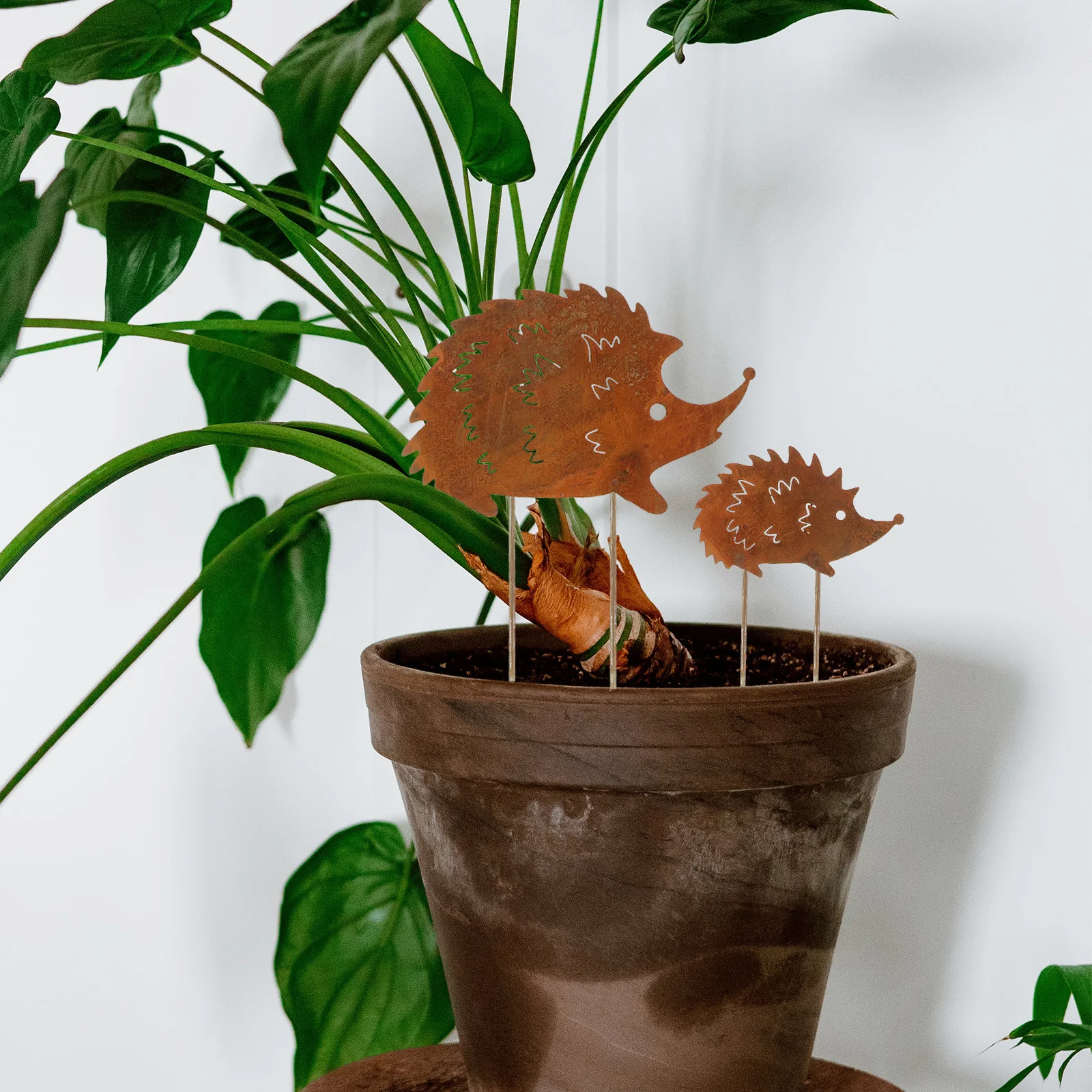 4Pcs Small Hedgehog Stake Decoration Lovely Garden Planter Ornament Durable Yard Landscape Accessory Garden Hedgehog Statue
4Pcs Small Hedgehog Stake Decoration Lovely Garden Planter Ornament Durable Yard Landscape Accessory Garden Hedgehog Statue