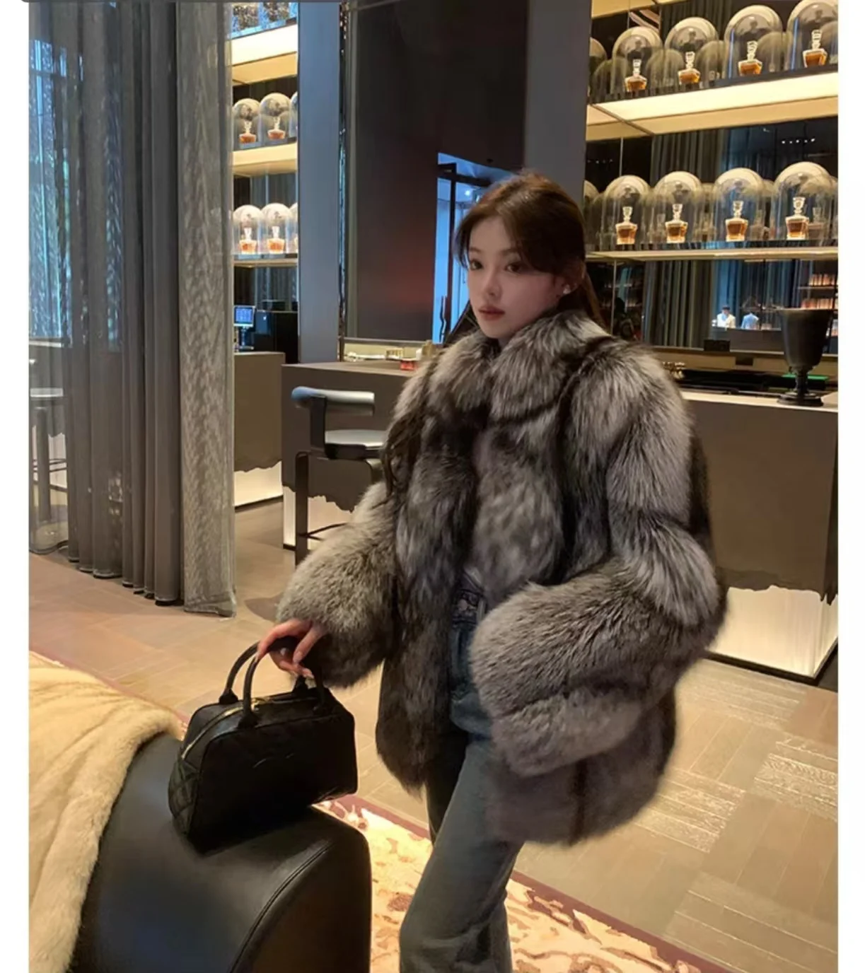 High End Silver Fox Jacket New Fashion Women's Fashion Real Natural Fox Fur Long Jacket Jacket Winter Warm Jacket
High End Silver Fox Jacket New Fashion Women's Fashion Real Natural Fox Fur Long Jacket Jacket Winter Warm Jacket