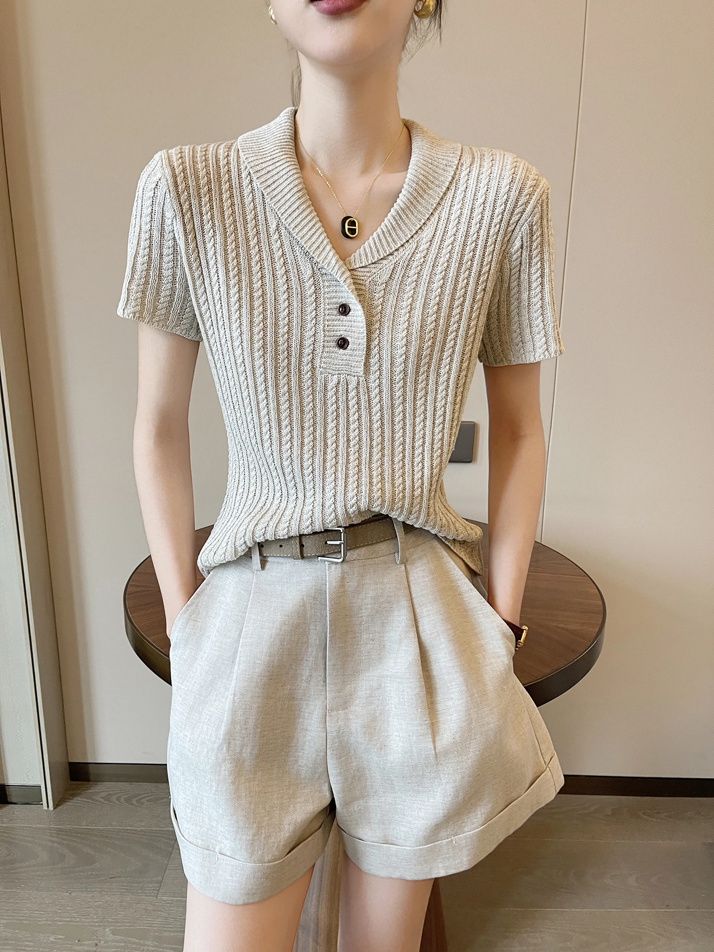 PIN Apricot Knitted Neck Short Sleeve T-Shirt Women's Casual Slim Fit Summer New Style Vintage Fashion Basic Color
PIN Apricot Knitted Neck Short Sleeve T-Shirt Women's Casual Slim Fit Summer New Style Vintage Fashion Basic Color