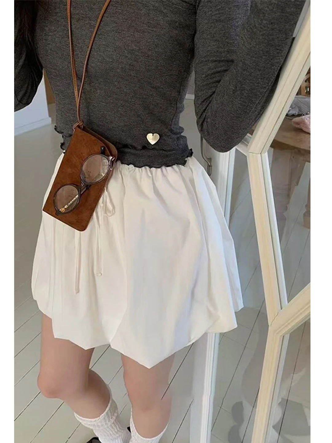 High Waist A-Line Skirt Women's Puffy Flower Half-length Skirts Slimming Hip Covering Casual Short Skirts
High Waist A-Line Skirt Women's Puffy Flower Half-length Skirts Slimming Hip Covering Casual Short Skirts