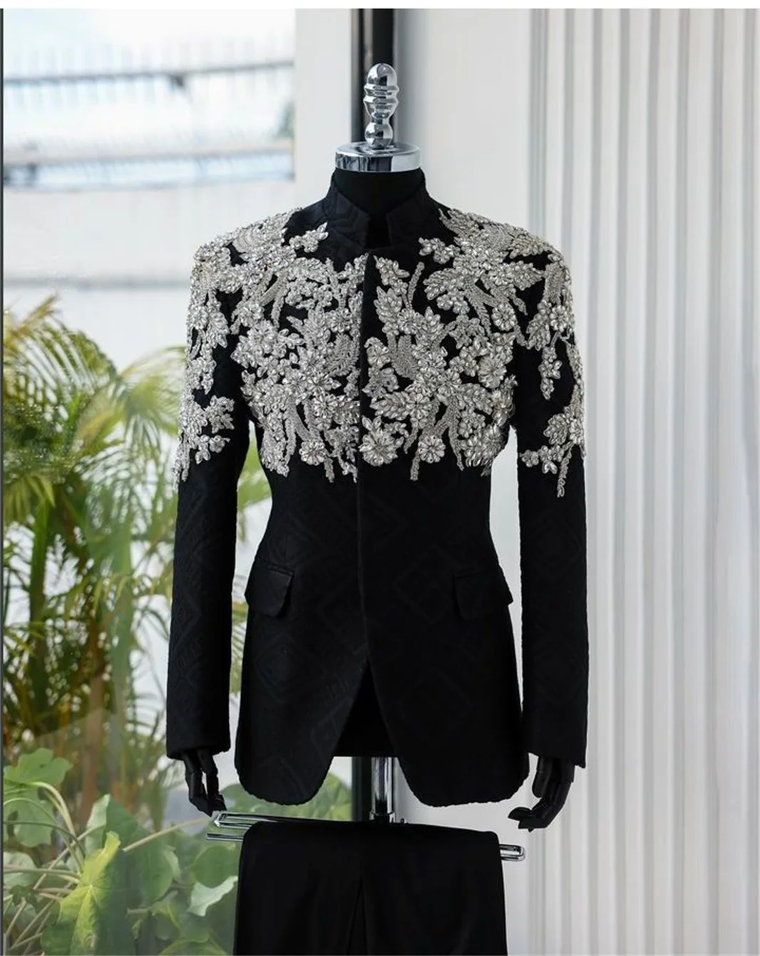 Black Men Suit Set 2 Pcs Crystals Blazer+Pant Trousers Formal Office Jacket Groom Prom Dress Wedding Tuxedos Customized Coat
Black Men Suit Set 2 Pcs Crystals Blazer+Pant Trousers Formal Office Jacket Groom Prom Dress Wedding Tuxedos Customized Coat