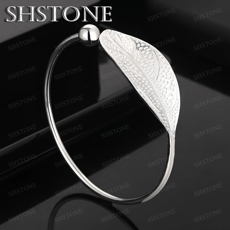 925 Sterling Silver Leaf Bangle Fashion Trend Jewelry For Men Women Valentine's Day Wedding Party Gift High quality Accessories
925 Sterling Silver Leaf Bangle Fashion Trend Jewelry For Men Women Valentine's Day Wedding Party Gift High quality Accessories