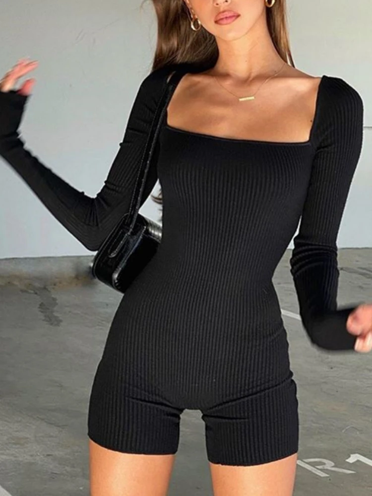 Long Sleeve Playsuit Women Y2k Clothes Square Collar Short Jumpsuit Black Top Women Rave Outfit One-pieces Overalls
Long Sleeve Playsuit Women Y2k Clothes Square Collar Short Jumpsuit Black Top Women Rave Outfit One-pieces Overalls