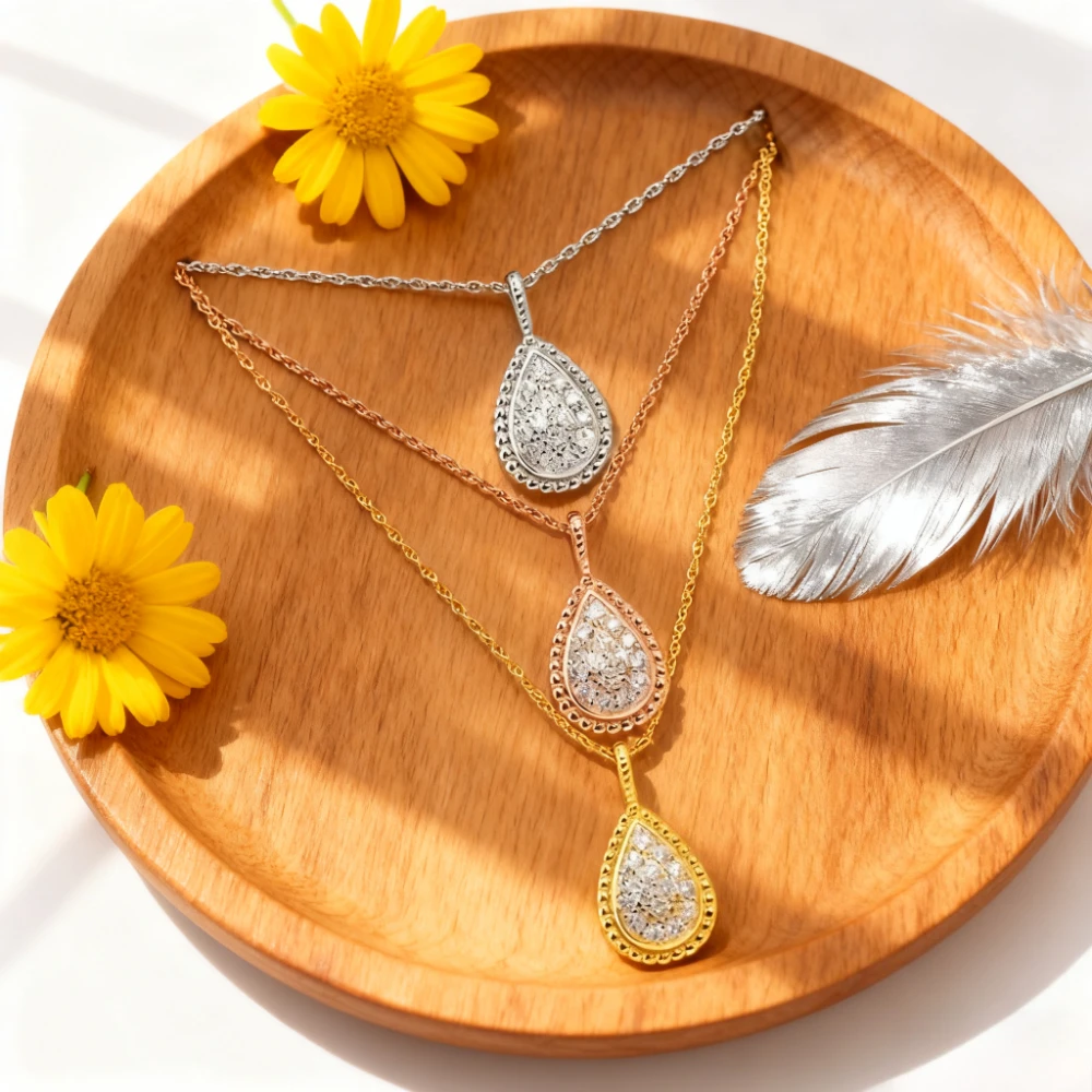 French Luxury 2025 Water Droplet Bead Edge Women's Necklace Silver High-quality Shining Charming Party Gift
French Luxury 2025 Water Droplet Bead Edge Women's Necklace Silver High-quality Shining Charming Party Gift