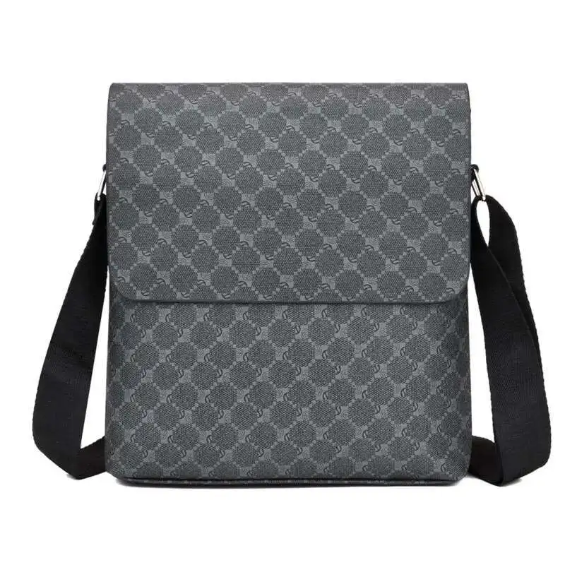 Leather Designer Crossbody bag For Men Casual Man Messenger bags Fashion Male Sg Pack Shoulder Bags high quality tote ins 2025
Leather Designer Crossbody bag For Men Casual Man Messenger bags Fashion Male Sg Pack Shoulder Bags high quality tote ins 2025