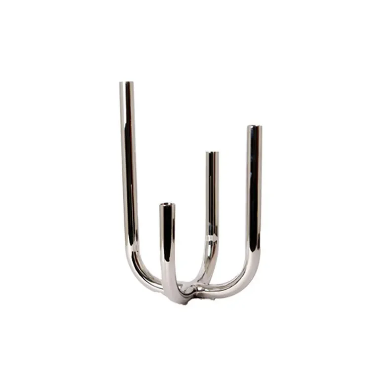 Modern creative art silver high and low four-headed metal candle holder hotel home living room entrance desktop decorative candl
Modern creative art silver high and low four-headed metal candle holder hotel home living room entrance desktop decorative candl