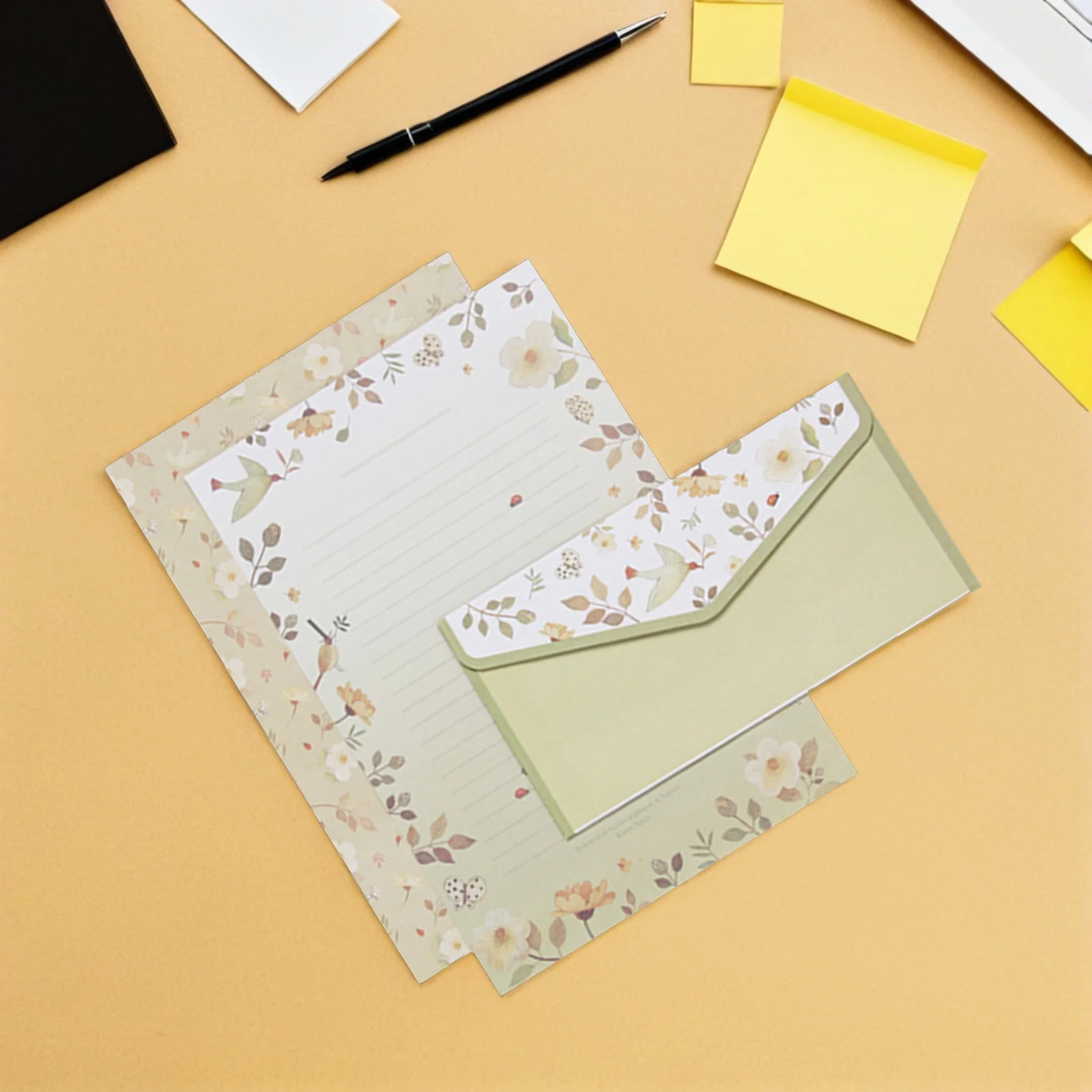 Flower Design Stationery Set with Envelopes and Writing Paper 5 Packs for Gifting Correspondence
Flower Design Stationery Set with Envelopes and Writing Paper 5 Packs for Gifting Correspondence