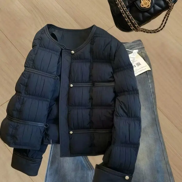 Premium Sense Simple Black Cotton Clothes Women's 2025 Winter New Temperament Light and Thin Padded Jacket
Premium Sense Simple Black Cotton Clothes Women's 2025 Winter New Temperament Light and Thin Padded Jacket