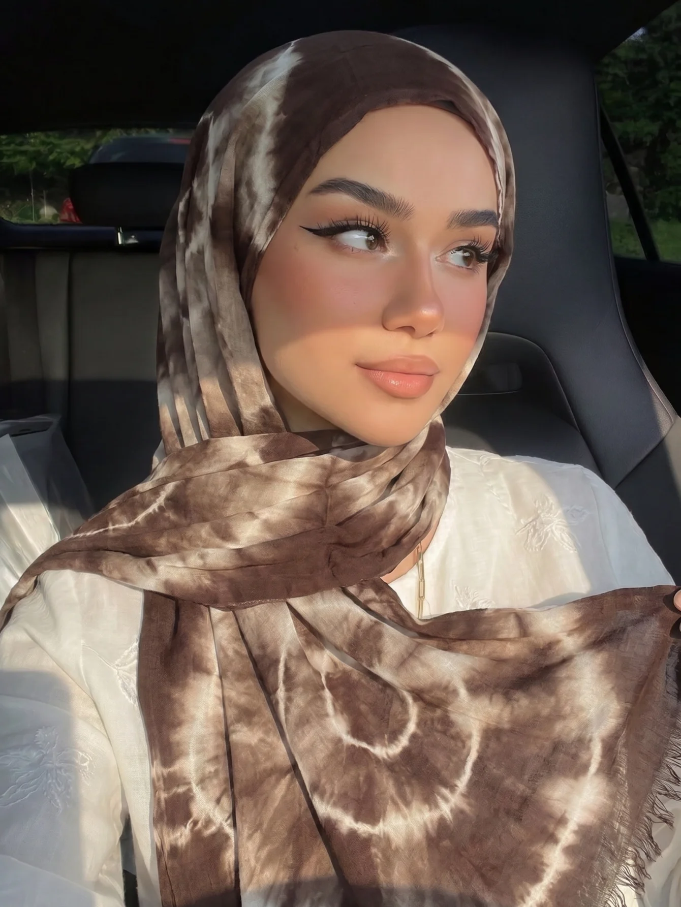 Design Printed New Hijabs Premium Watercolor Women Headscarf Soft Scarf Shawl Suitable For Daily Abaya Accessories Women Veil
Design Printed New Hijabs Premium Watercolor Women Headscarf Soft Scarf Shawl Suitable For Daily Abaya Accessories Women Veil