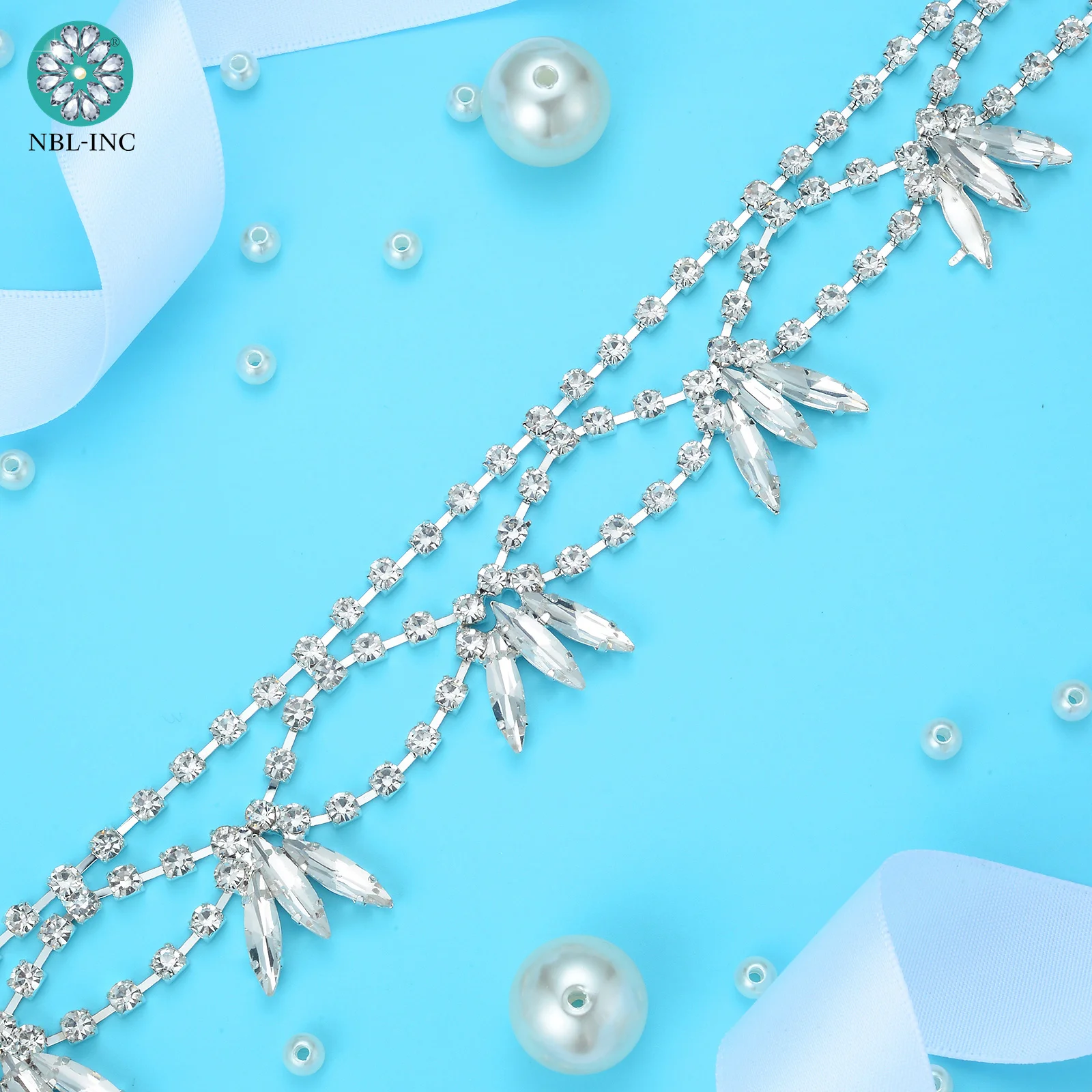 (10 yards) Wholesale silver crystal rhinestone trim welding trim for wedding evening dress accessory WDD1314
(10 yards) Wholesale silver crystal rhinestone trim welding trim for wedding evening dress accessory WDD1314
