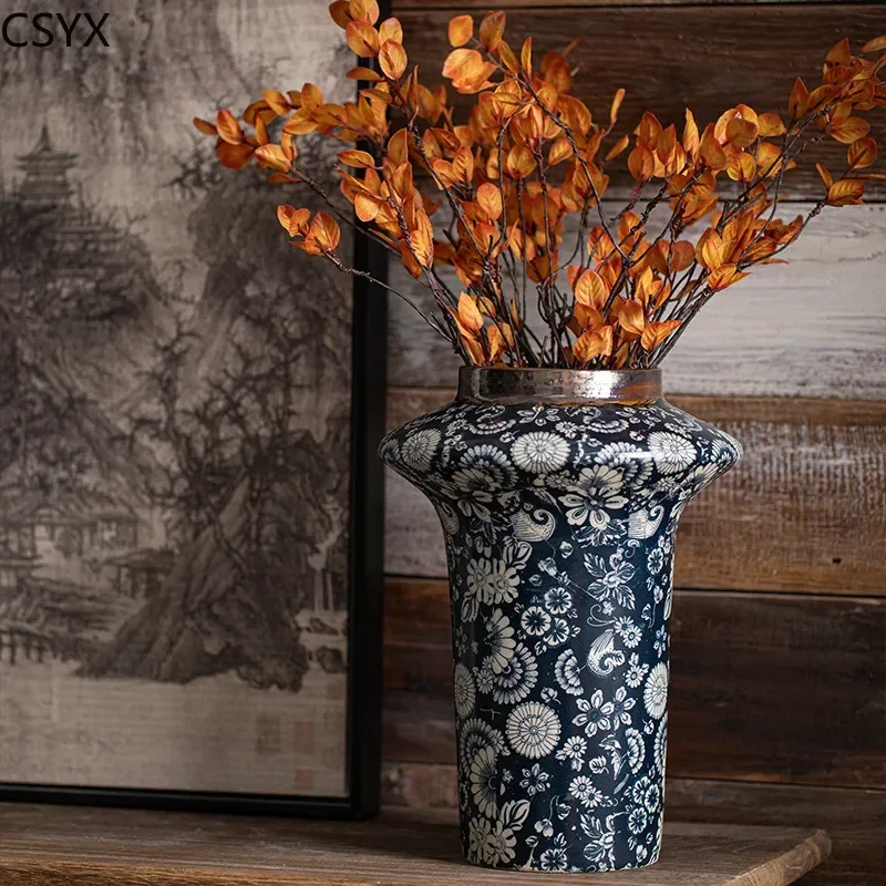 Vintage Blue & White Ceramic Vase - Exquisite Living/Study Entryway Decor with Aquatic Floral Ornament, Chambre Décoration
Vintage Blue & White Ceramic Vase - Exquisite Living/Study Entryway Decor with Aquatic Floral Ornament, Chambre Décoration