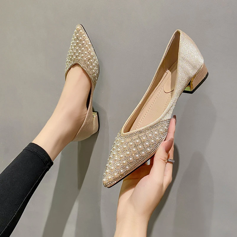 2022 New Low-Heel Classic Fashion Versatile Pointed Toe 3cm Chunky Heel Shallow Mouth Rhinestone Pearl Mesh Women's Shoes
2022 New Low-Heel Classic Fashion Versatile Pointed Toe 3cm Chunky Heel Shallow Mouth Rhinestone Pearl Mesh Women's Shoes