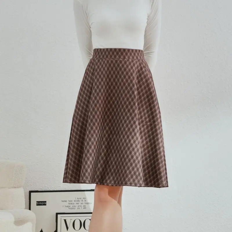 Осенне-зимняя юбка 2025 года, новая клетчатая плиссированная короткая юбка с высокой талией и тонким карманом А-образной формы с эластичной резинкой на талии для женщин
Осенне-зимняя юбка 2025 года, новая клетчатая плиссированная короткая юбка с высокой талией и тонким карманом А-образной формы с эластичной резинкой на талии для женщин