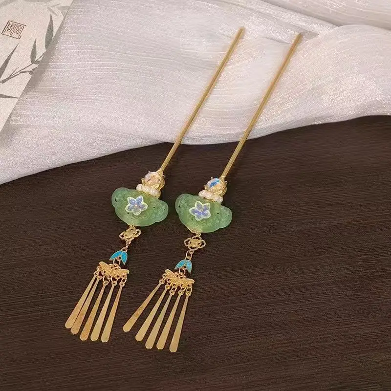 Ancient-Style Floral Imitation Jade Tassel Hairpin for Women, High-End Hairpin for Updos, Traditional Chinese Style Hanfu Cheongsam
Ancient-Style Floral Imitation Jade Tassel Hairpin for Women, High-End Hairpin for Updos, Traditional Chinese Style Hanfu Cheongsam