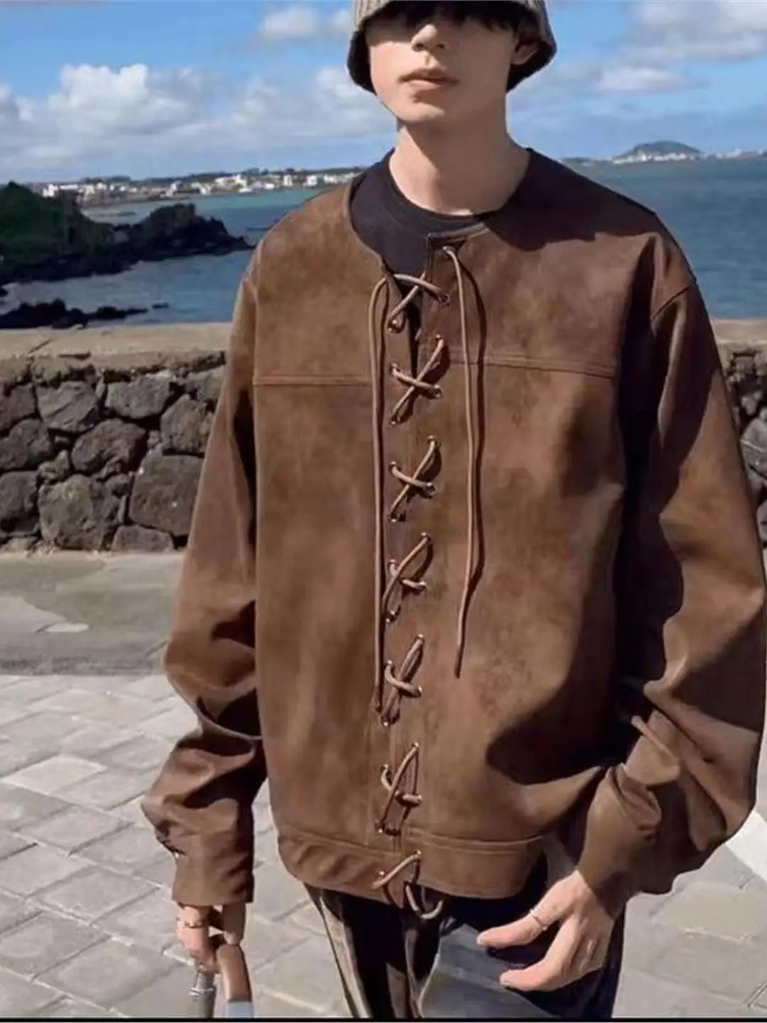 Кожаный жилет Browan в стиле винтаж, молодежный, свободного кроя, осенний, однотонный
Кожаный жилет Browan в стиле винтаж, молодежный, свободного кроя, осенний, однотонный