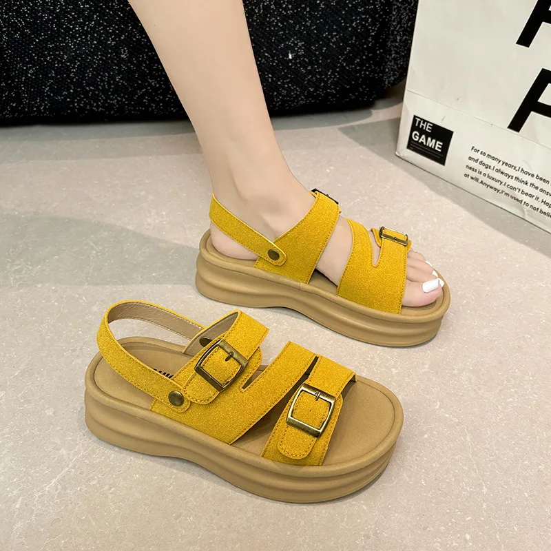Fashionable Women's Casual Thick-soled Sandals Outdoor Wear High-end 2025 Summer New Beautiful Versatile Sandals Comfort Shoes
Fashionable Women's Casual Thick-soled Sandals Outdoor Wear High-end 2025 Summer New Beautiful Versatile Sandals Comfort Shoes