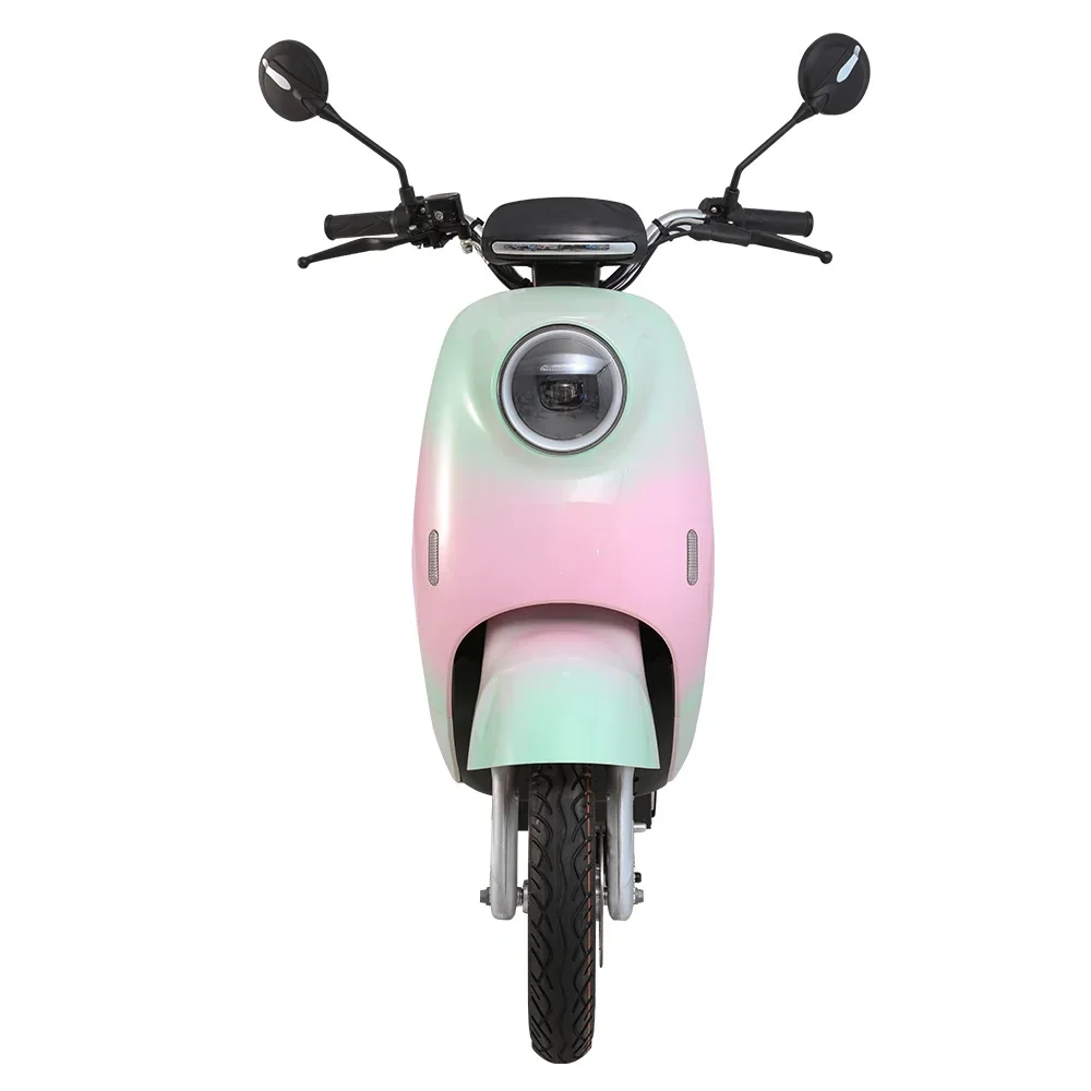 Professional electric scooter 70km Long Range Max Speed 45km/h Electric Motorcycle Scooter
Professional electric scooter 70km Long Range Max Speed 45km/h Electric Motorcycle Scooter