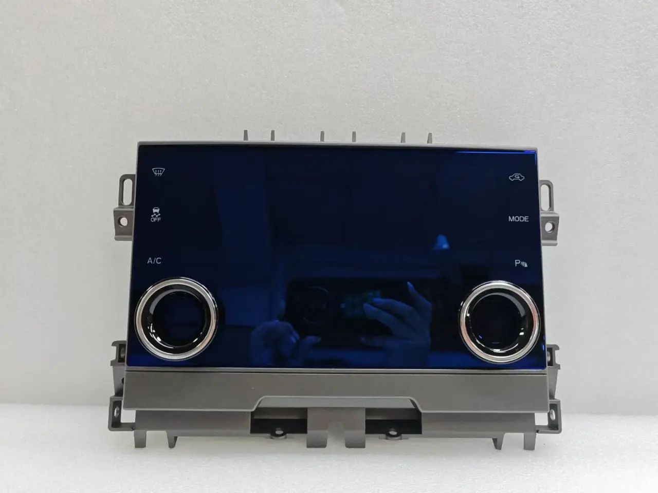 For Range Rover V8 L322 2002-2009 Air Conditioner LCD Display Touch Screen 1920*1080 New Android 13
For Range Rover V8 L322 2002-2009 Air Conditioner LCD Display Touch Screen 1920*1080 New Android 13