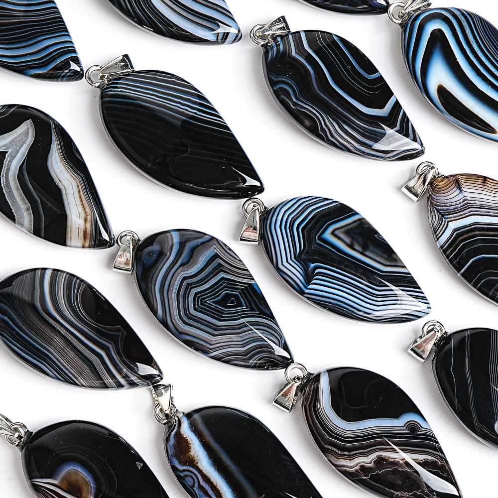 1Pcs Black Striped Agate Pendant 39x21x8mm Leaf-Shaped Stone Elegant Boho Dangle Charm Necklace for Jewelry Making wholesale
1Pcs Black Striped Agate Pendant 39x21x8mm Leaf-Shaped Stone Elegant Boho Dangle Charm Necklace for Jewelry Making wholesale