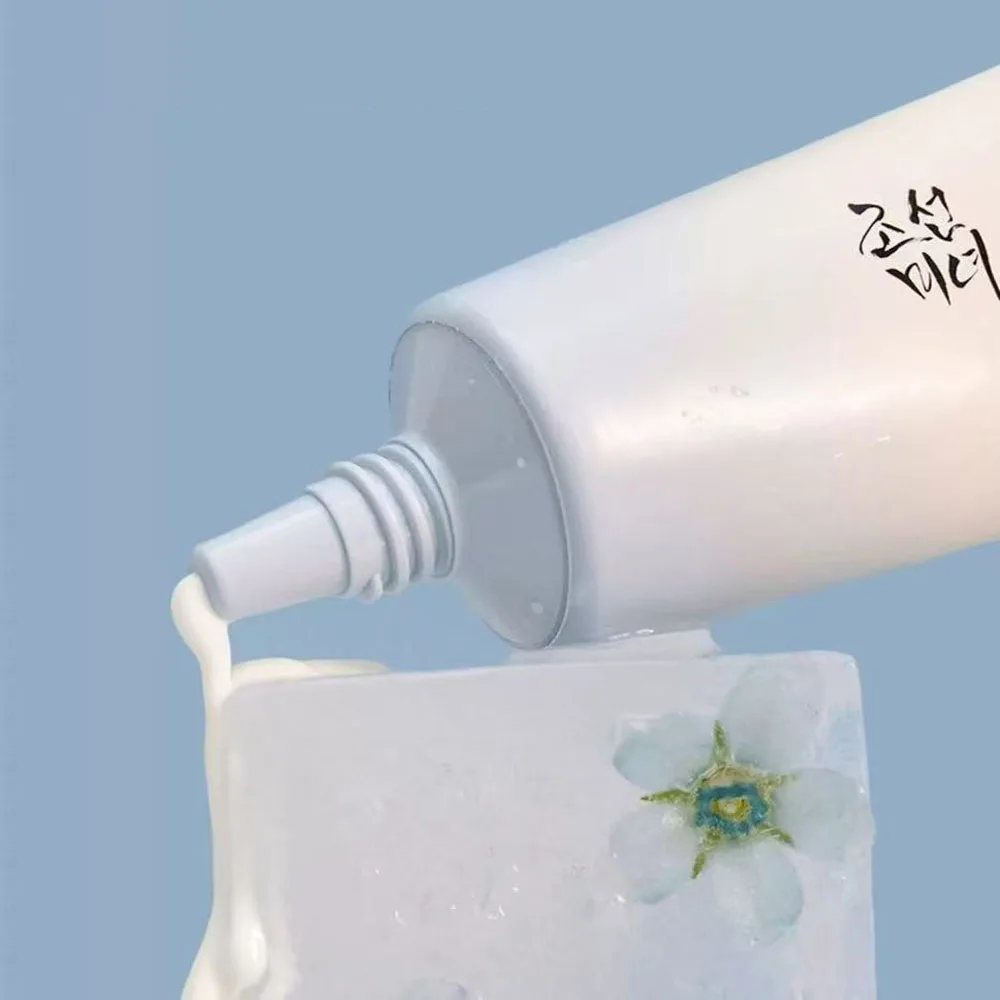 Korean Clear Rice B5 Sunscreen Relief Sun Aqua Fresh SPF 50+ Sun Protection Hydrating Moisturizing Skin Sun Lotion Oil Control
Korean Clear Rice B5 Sunscreen Relief Sun Aqua Fresh SPF 50+ Sun Protection Hydrating Moisturizing Skin Sun Lotion Oil Control