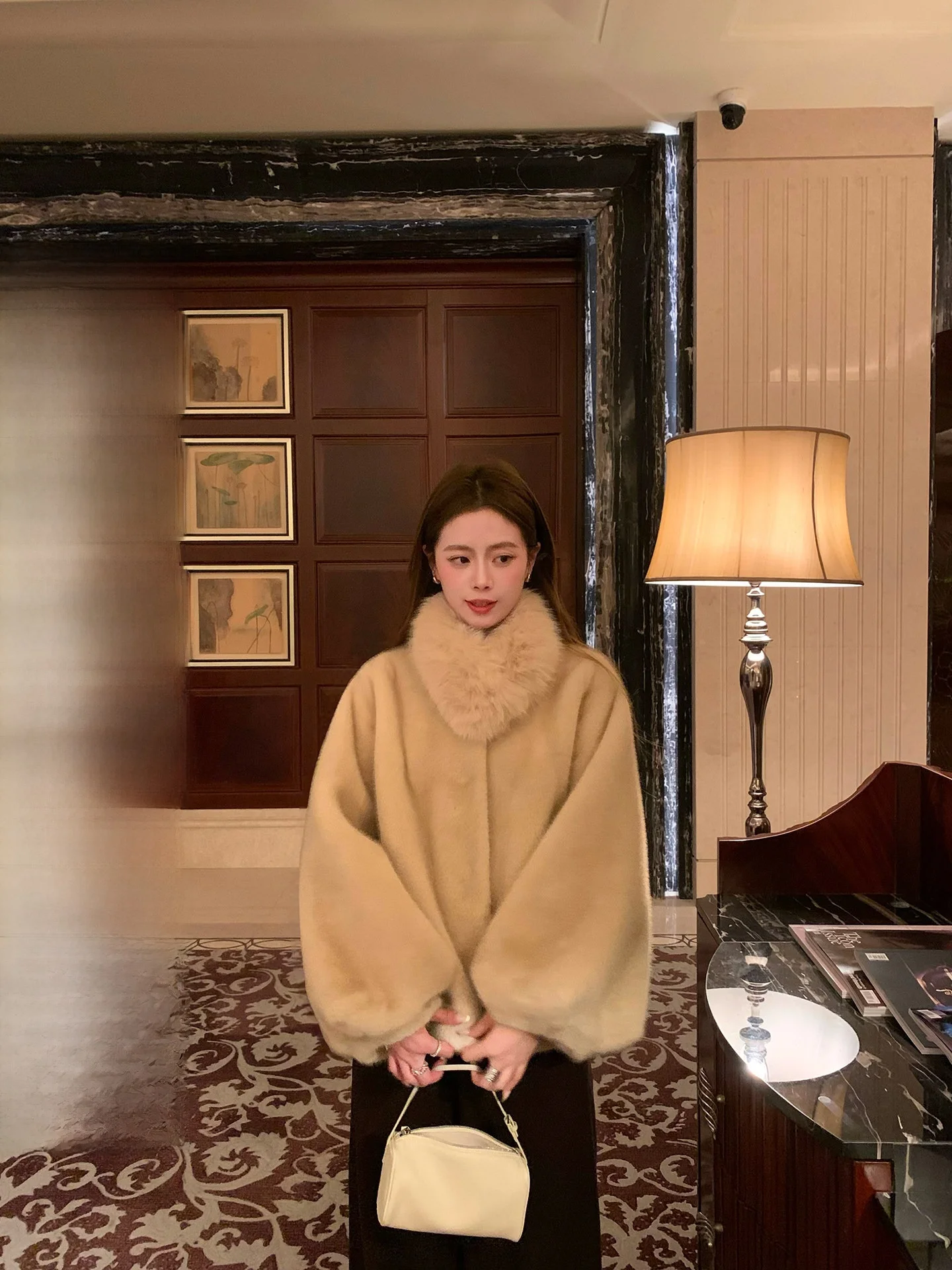 Женская утепленная куртка TeeH Ro из искусственного меха норки, 000 г, экологичная, из цельного полиэфирного волокна
Женская утепленная куртка TeeH Ro из искусственного меха норки, 000 г, экологичная, из цельного полиэфирного волокна