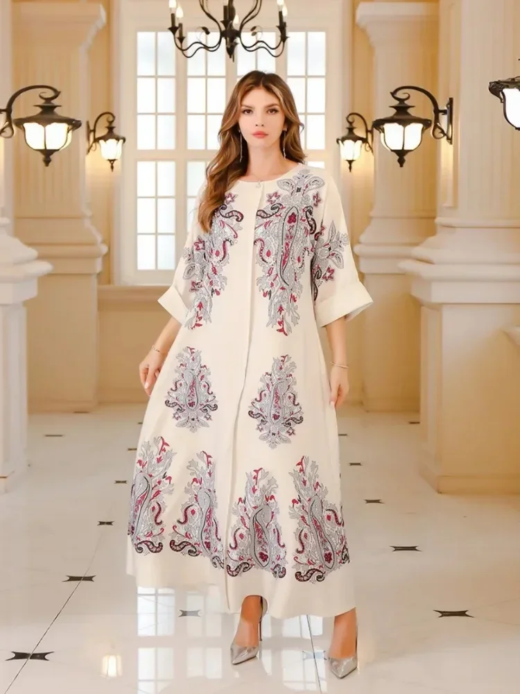 M-2XL Ramadan Dubai Floral Print Maxi Dresses Muslim Women's Stylish Beading Abaya Moroccan O-Neck Folds Sleeve 2025 New
M-2XL Ramadan Dubai Floral Print Maxi Dresses Muslim Women's Stylish Beading Abaya Moroccan O-Neck Folds Sleeve 2025 New