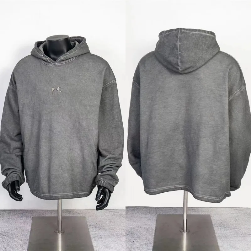 24FW Новая толстовка с капюшоном Thug Club в американском стиле, уличная толстовка с металлическим значком и логотипом, однотонная свободная повседневная толстовка с капюшоном High Street
24FW Новая толстовка с капюшоном Thug Club в американском стиле, уличная толстовка с металлическим значком и логотипом, однотонная свободная повседневная толстовка с капюшоном High Street