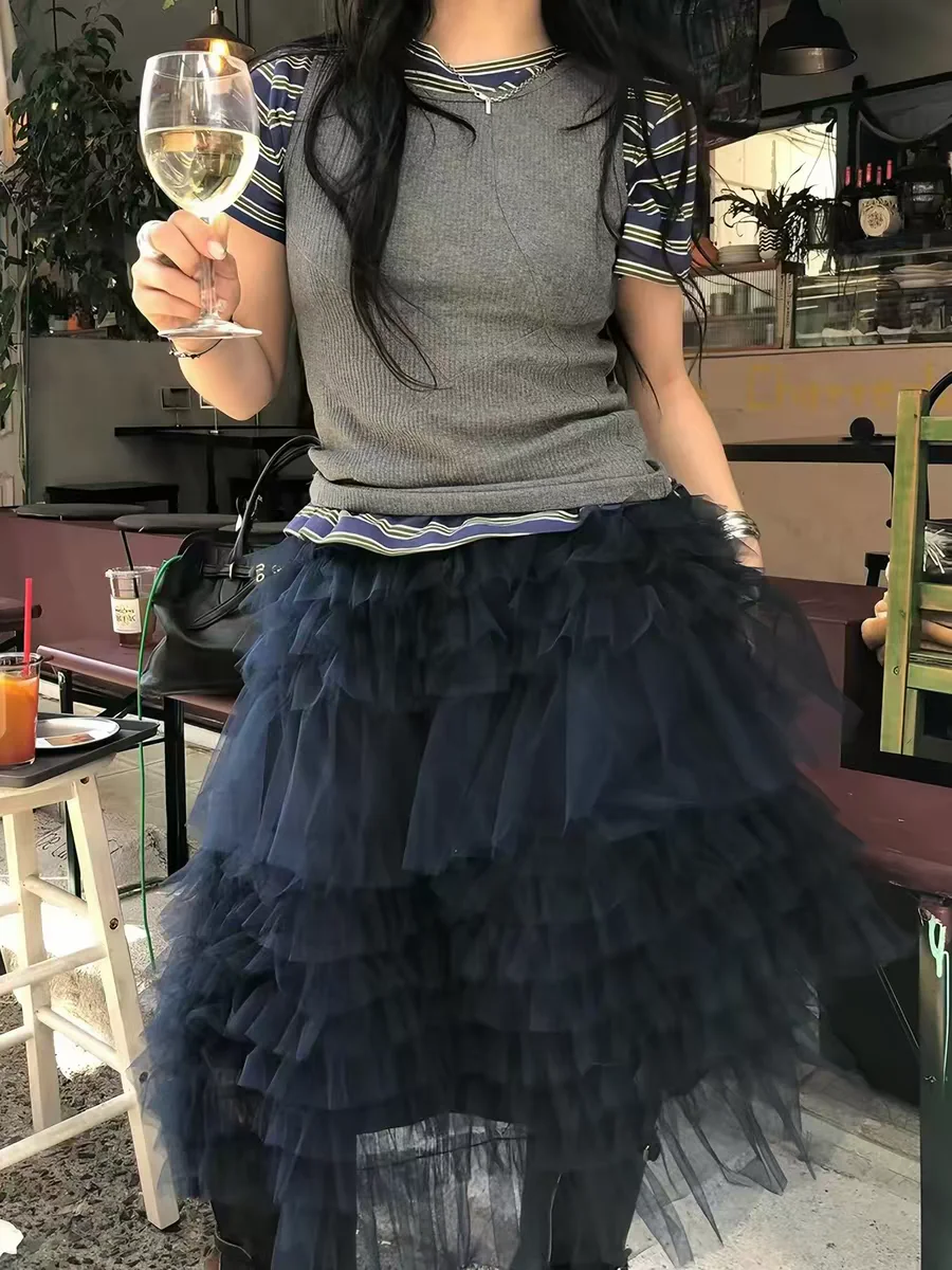High Waist Puffy Mesh Cake Half Skirt Women's Summer Knitted Vest Striped Top Three-Piece Set Short Sleeve Fashion Ensemble
High Waist Puffy Mesh Cake Half Skirt Women's Summer Knitted Vest Striped Top Three-Piece Set Short Sleeve Fashion Ensemble