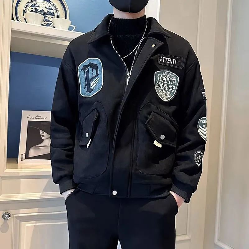 Autumn Winter Fashion Collar Embroidery Patch Zipper Cardigan Suede Luxury Clothing Men Padded Outerwear Bomber Baseball Jacket
Autumn Winter Fashion Collar Embroidery Patch Zipper Cardigan Suede Luxury Clothing Men Padded Outerwear Bomber Baseball Jacket