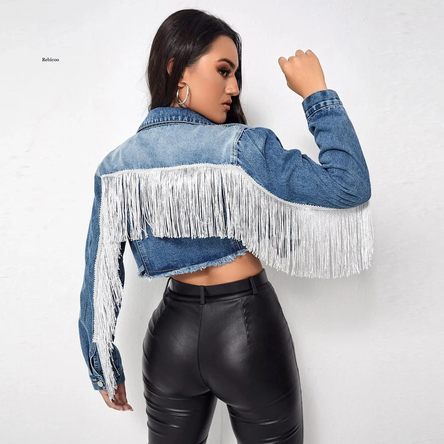 Distressed Washed Shiny Tassel Splicing Denim Jacket Female Long Sleeve Women Denim Coat Autumn New Streetwear High Quality
Distressed Washed Shiny Tassel Splicing Denim Jacket Female Long Sleeve Women Denim Coat Autumn New Streetwear High Quality