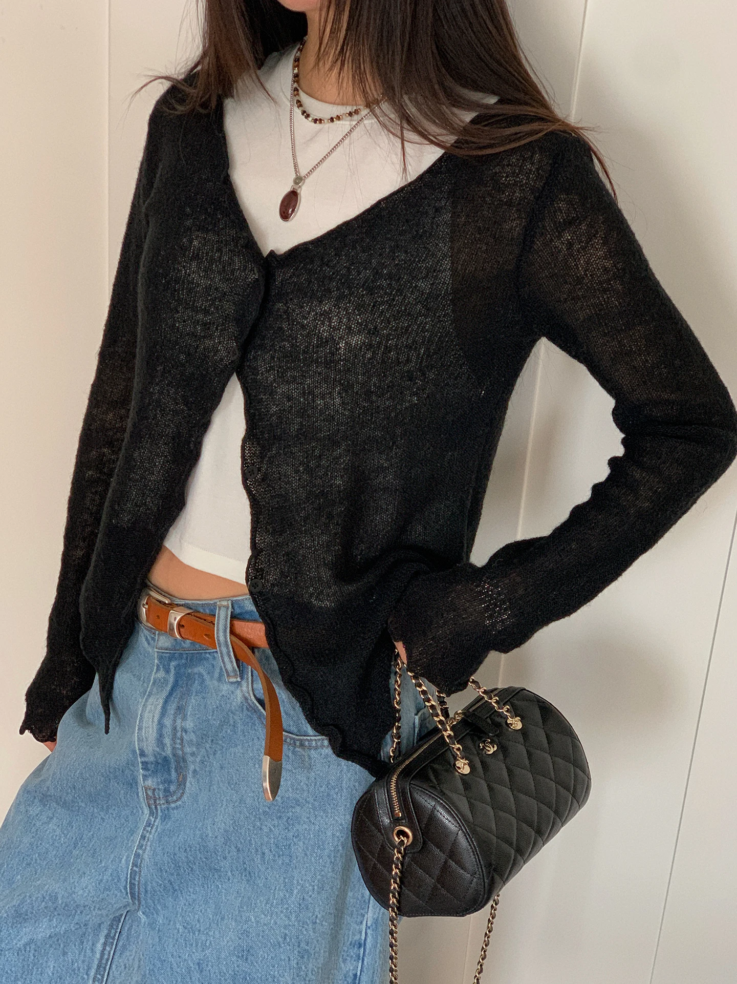 Ladies Lightweight Black Cashmere Cardigan Casual Style Polyester Fiber V-Neck Long Sleeve Commute Fashion Spring Season
Ladies Lightweight Black Cashmere Cardigan Casual Style Polyester Fiber V-Neck Long Sleeve Commute Fashion Spring Season