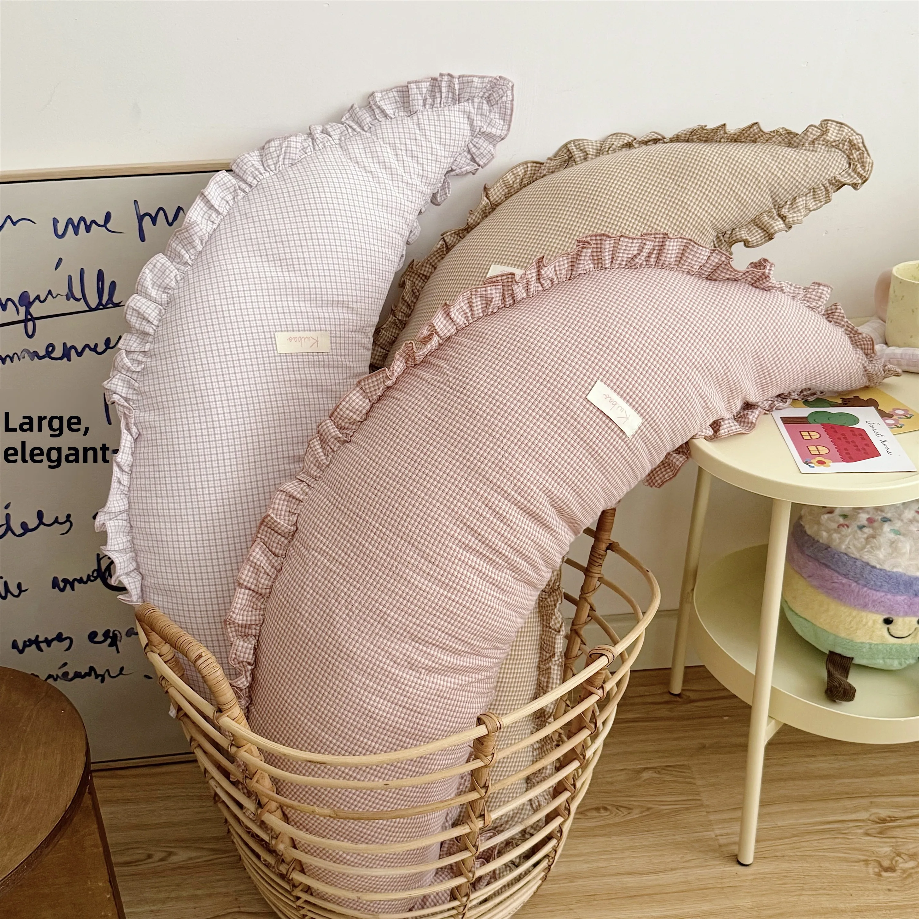 Class a Maternity Moon Pillow Pure Cotton Sofa Window Decorative Pillow C-Shaped Removable And Washable Home Textile Cushion
Class a Maternity Moon Pillow Pure Cotton Sofa Window Decorative Pillow C-Shaped Removable And Washable Home Textile Cushion