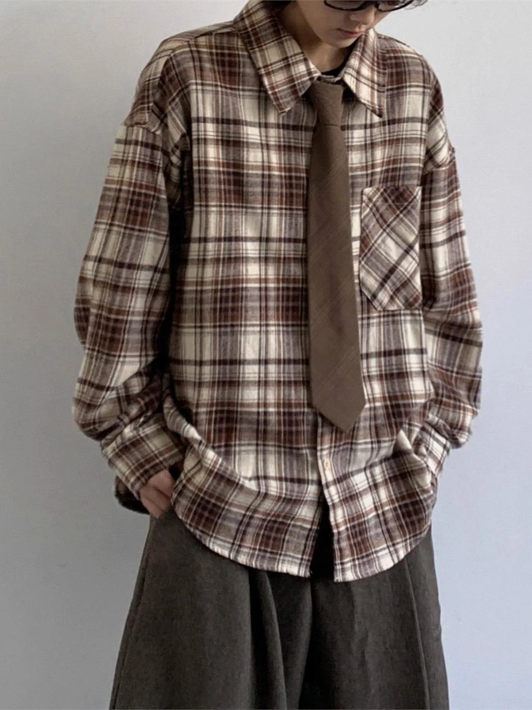 Retro Japanese Sle Long Sve Plaid irt Loose Casual ex Spring Autumn Couple's irt Coat Youth Faion Classic Collar
Retro Japanese Sle Long Sve Plaid irt Loose Casual ex Spring Autumn Couple's irt Coat Youth Faion Classic Collar