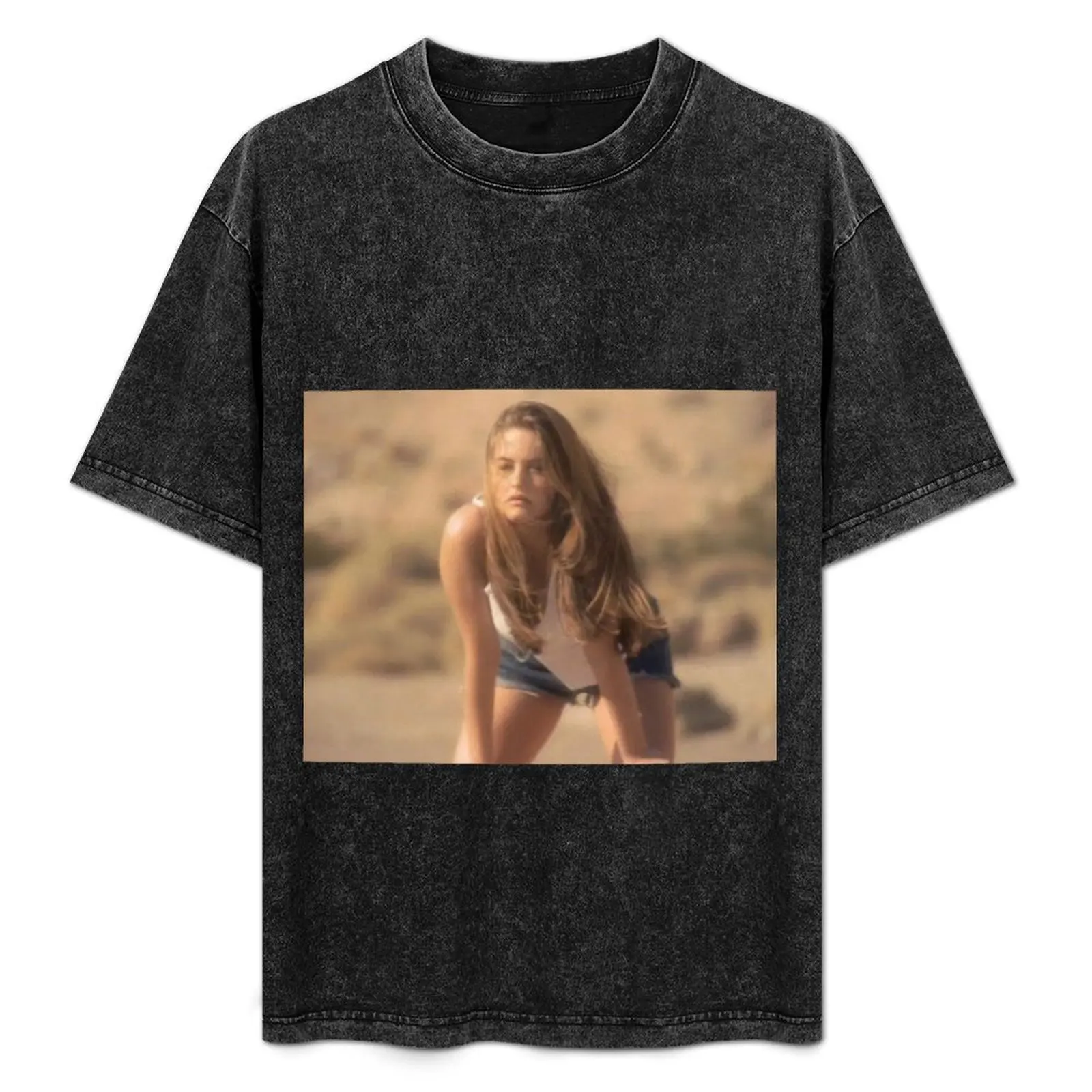 Alicia Silverstone T-Shirt Functional Casual Short Sleeve Tee
Alicia Silverstone T-Shirt Functional Casual Short Sleeve Tee