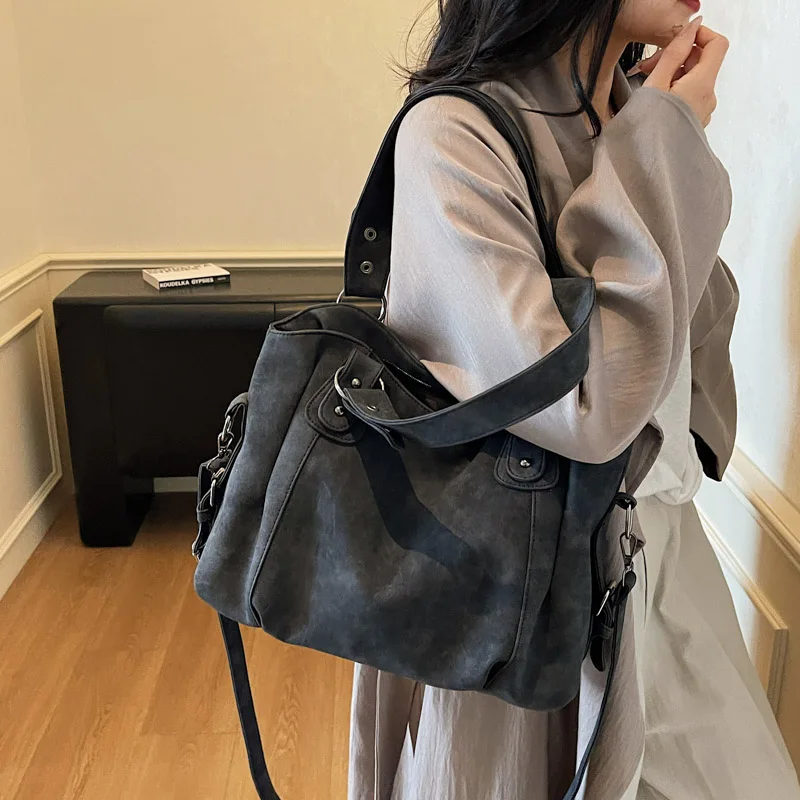 Soft Interior Compartment Shoulder Crossbody Bags 2026 Top Quality Solid Colors Bags for Women Faux suede Women's Handbags Sac
Soft Interior Compartment Shoulder Crossbody Bags 2026 Top Quality Solid Colors Bags for Women Faux suede Women's Handbags Sac